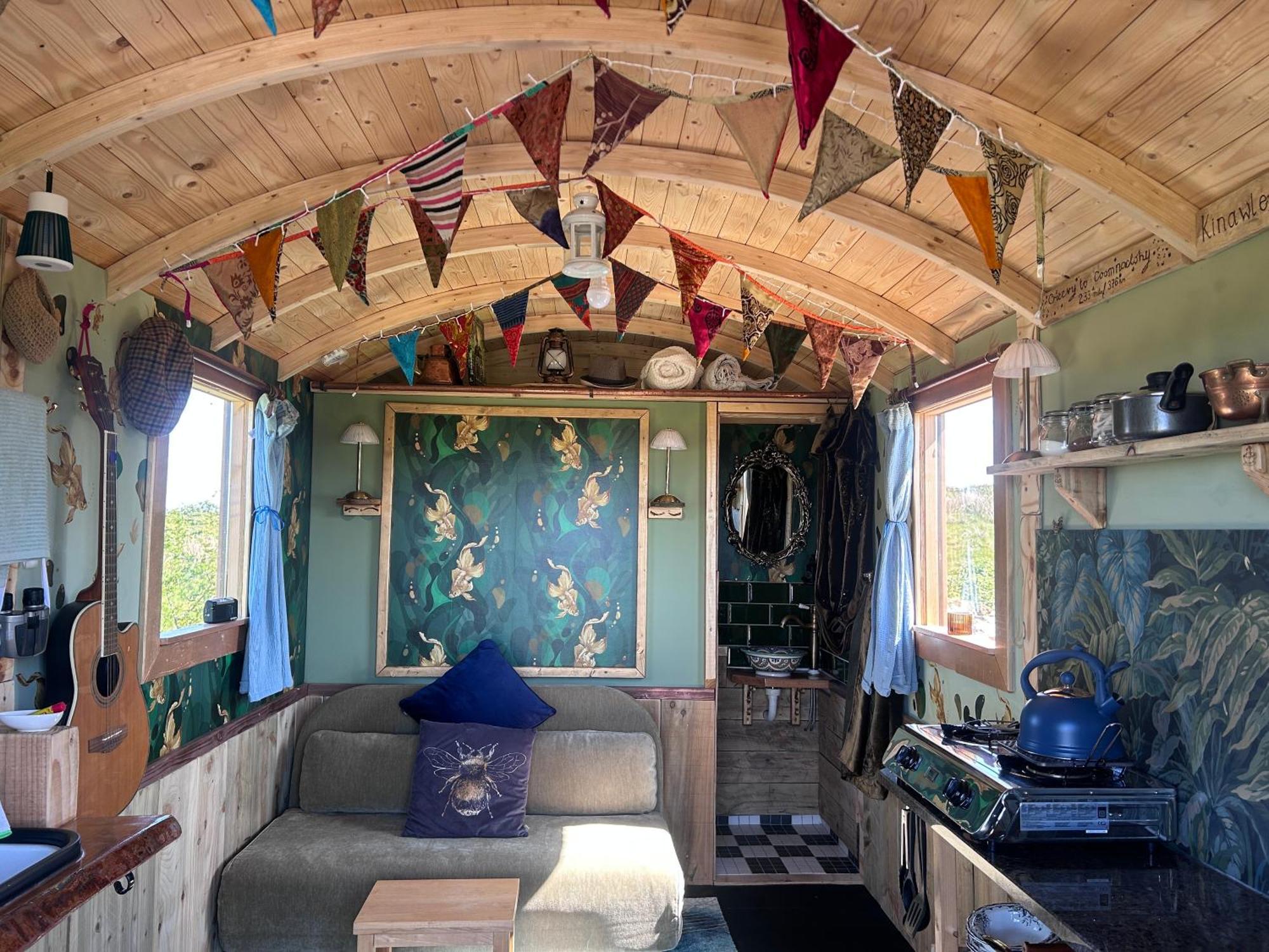 The Creevy Cabin Ballure Стая снимка